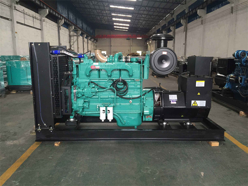 榆中柴油发电机组过载运行时降低转速有哪些注意事项？