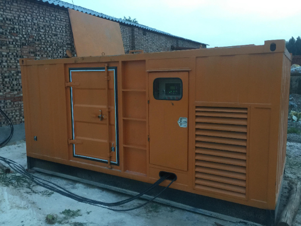 榆中发电机组长期使用中，电缆线的敷设路径有哪些要求？